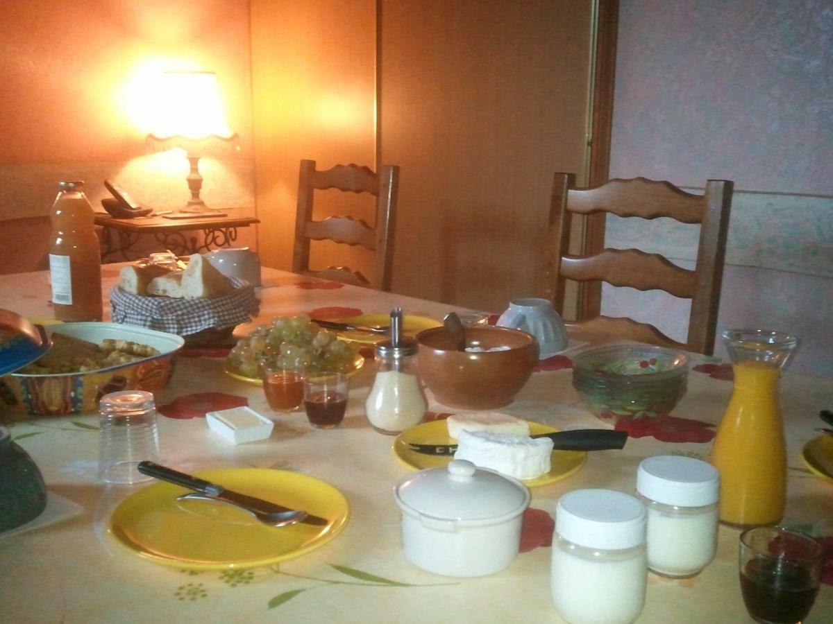 Le Point Du Jour Bed & Breakfast Revin  Екстериор снимка