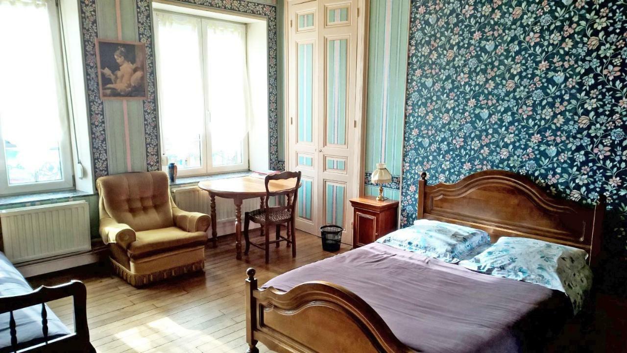 Le Point Du Jour Bed & Breakfast Revin  Екстериор снимка