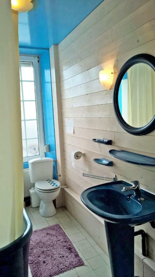 Le Point Du Jour Bed & Breakfast Revin  Екстериор снимка